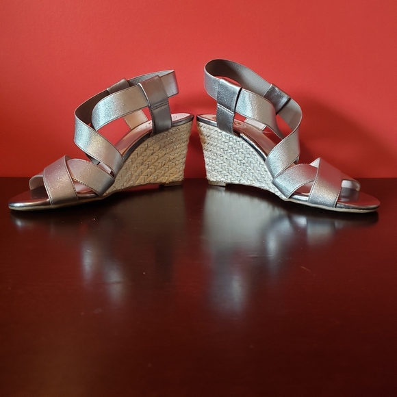 Stylish Silver Wedge Sandals - Picture 9 of 9